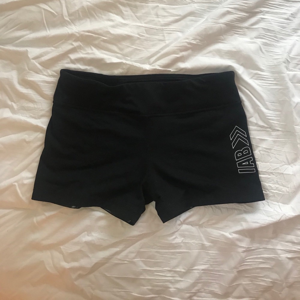 IAB no roll gym shorts size L/10
